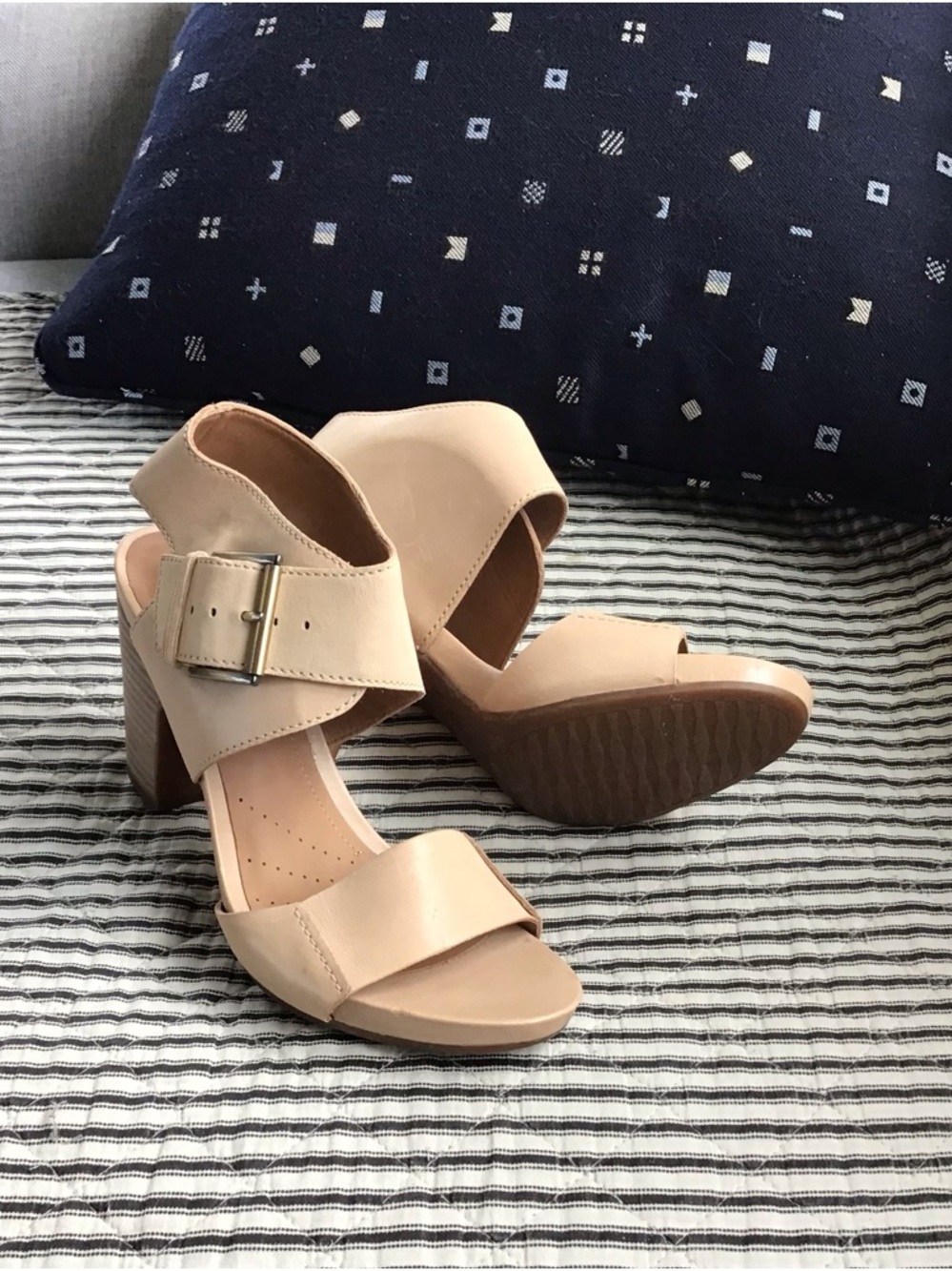 Clarks Artisan “New” no box Okena Mod nude/light beige sandal 8M!
